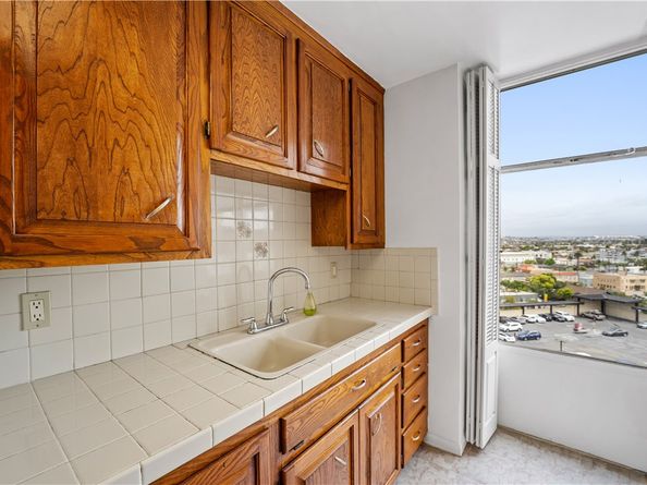 100 Atlantic Avenue 905, Long Beach CA 90802