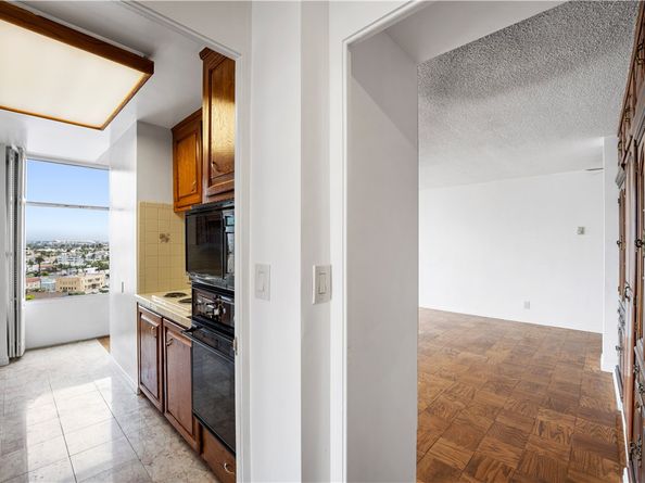 100 Atlantic Avenue 905, Long Beach CA 90802