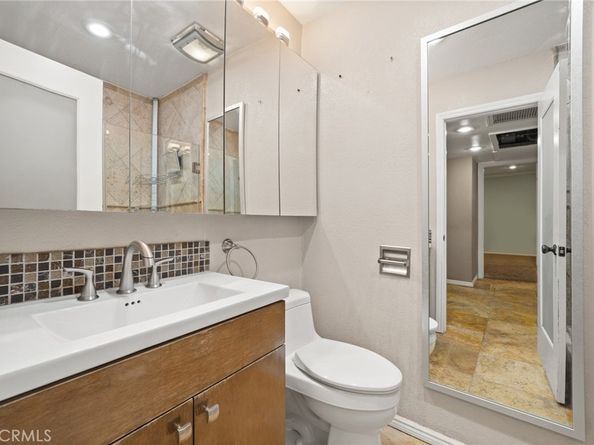 950 N Kings Road 160, West Hollywood CA 90069