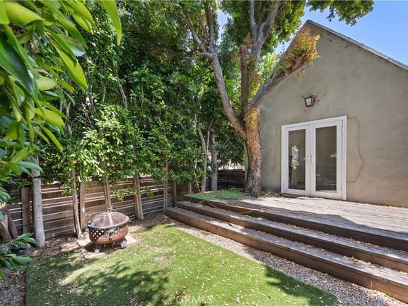 1944 Chariton Street, Los Angeles CA 90034