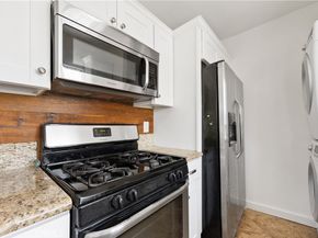 1944 Chariton Street, Los Angeles CA 90034