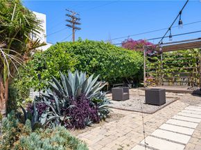 1944 Chariton Street, Los Angeles CA 90034