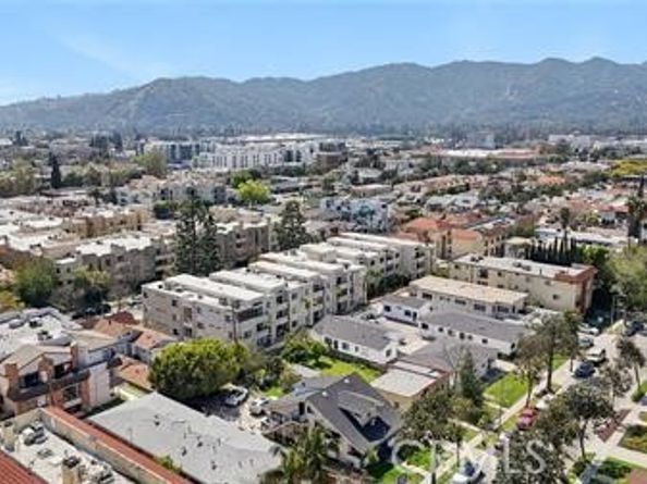 426 Ivy Street, Glendale CA 91204