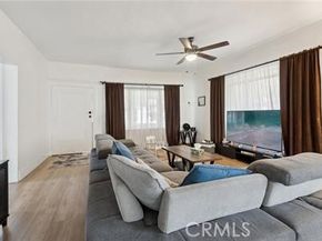 426 Ivy Street, Glendale CA 91204