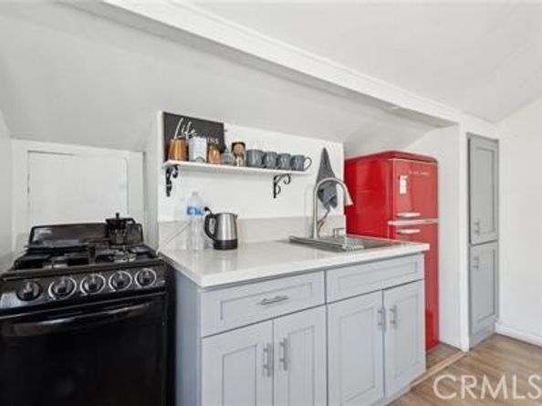 426 Ivy Street, Glendale CA 91204