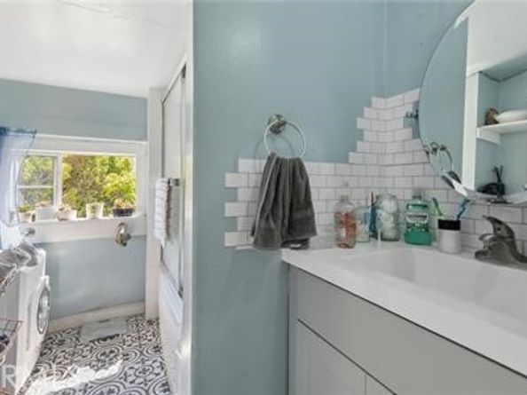 426 Ivy Street, Glendale CA 91204