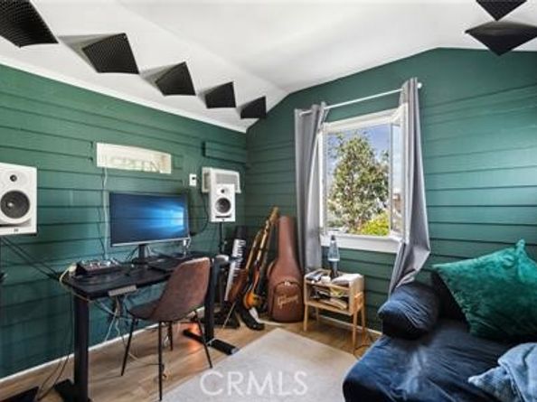 426 Ivy Street, Glendale CA 91204