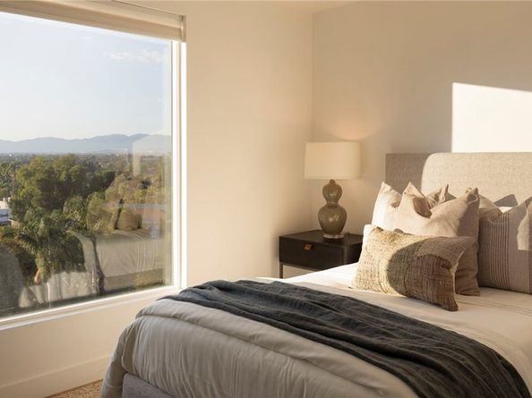 11268 Sunshine Terrace, Studio City CA 91604
