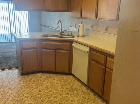 2005 Windsor Circle, Duarte CA 91010