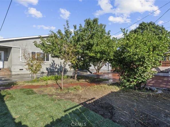 325 N Glenwood Place, Burbank CA 91506