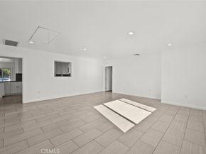 325 N Glenwood Place, Burbank CA 91506