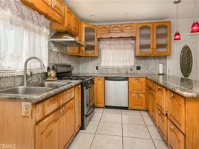 5245 Strohm Avenue, North Hollywood CA 91601