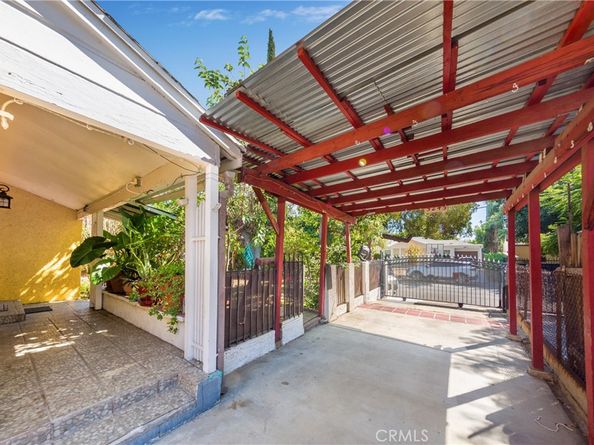 5245 Strohm Avenue, North Hollywood CA 91601