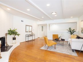12715 Hart St, North Hollywood CA 91605