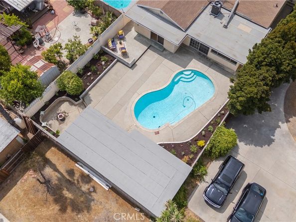 12715 Hart St, North Hollywood CA 91605