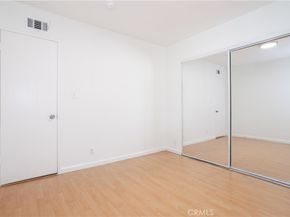 12715 Hart St, North Hollywood CA 91605
