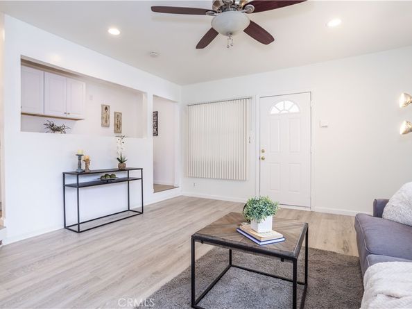 12715 Hart St, North Hollywood CA 91605