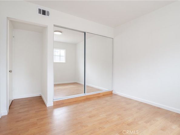12715 Hart St, North Hollywood CA 91605