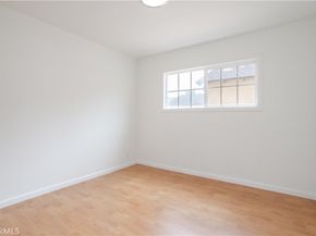 12715 Hart St, North Hollywood CA 91605