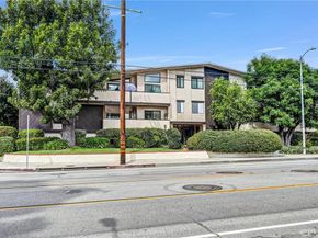 5805 Whitsett Avenue 201, Valley Village CA 91607
