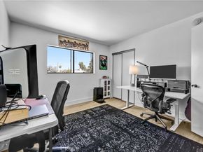 5805 Whitsett Avenue 201, Valley Village CA 91607