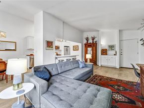 5805 Whitsett Avenue 201, Valley Village CA 91607