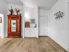 5805 Whitsett Avenue 201, Valley Village CA 91607