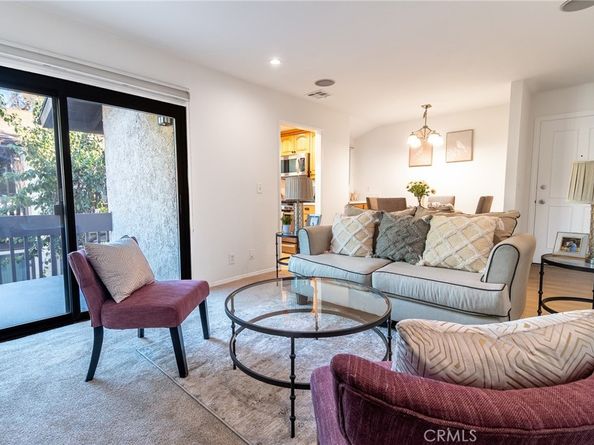 6716 Clybourn, North Hollywood CA 91606