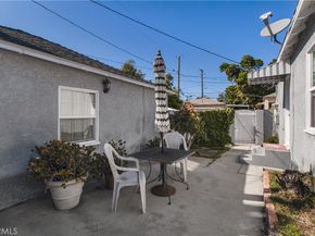 1329 N Screenland Drive 13291331, Burbank CA 91505