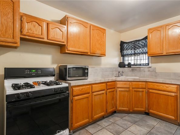 1329 N Screenland Drive 13291331, Burbank CA 91505