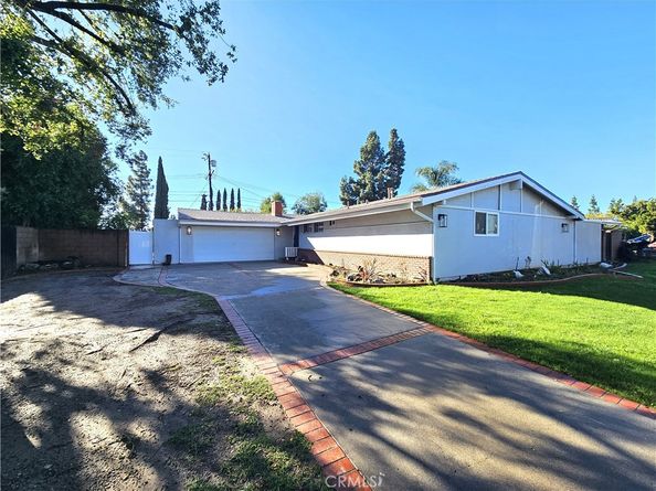 17530 Tuba Street, Northridge CA 91325