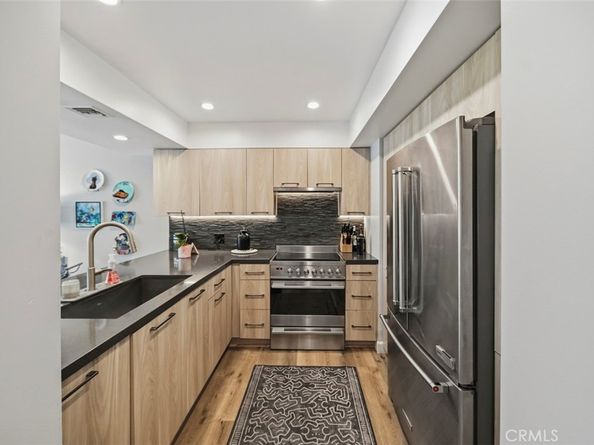 7135 Hollywood Boulevard 405, Los Angeles CA 90046