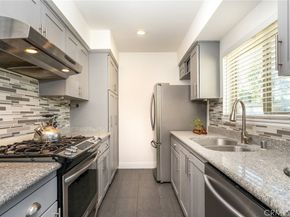 6041 Fountain Park Street 9, Woodland Hills CA 91367