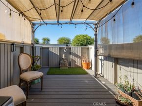6041 Fountain Park Street 9, Woodland Hills CA 91367