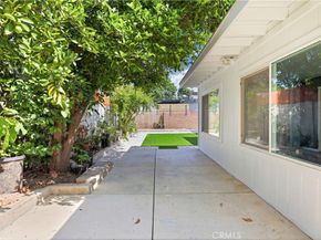 8011 Quartz Avenue, Winnetka CA 91306