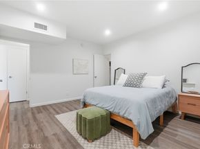 5414 Newcastle Avenue 50, Encino CA 91316