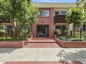 5414 Newcastle Avenue 50, Encino CA 91316