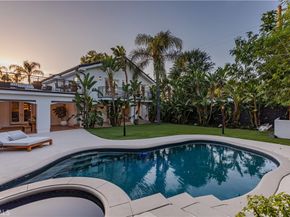 5242 Topeka Drive, Tarzana CA 91356