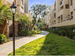 5550 Owensmouth 121, Woodland Hills CA 91367