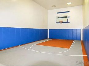 5550 Owensmouth 121, Woodland Hills CA 91367