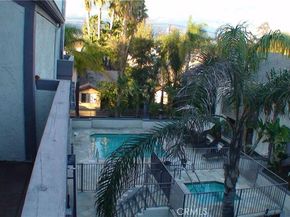 20253 Keswick Street 325, Winnetka CA 91306