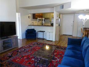 20253 Keswick Street 325, Winnetka CA 91306