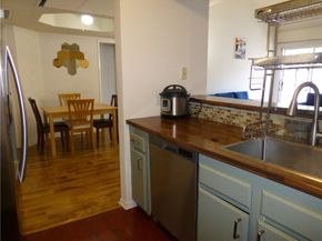 20253 Keswick Street 325, Winnetka CA 91306