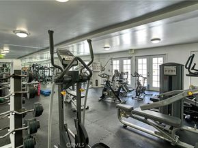 20253 Keswick Street 325, Winnetka CA 91306