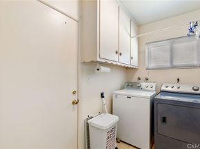 7712 Alcove Avenue, North Hollywood CA 91605