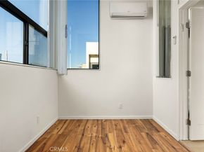 3009 Ocean Front Walk, Venice CA 90291