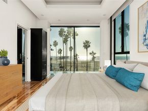 3009 Ocean Front Walk, Venice CA 90291