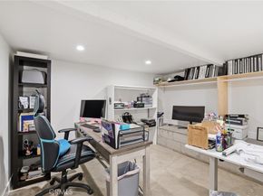 23956 Los Rosas Street, West Hills CA 91304