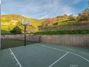 25301 Prado De Los Arboles, Calabasas CA 91302