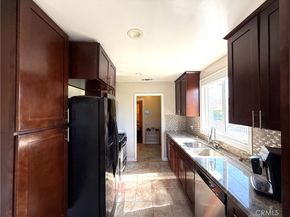 1978 S Holt Avenue, Los Angeles CA 90034